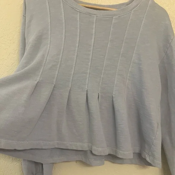 🦋Pilcro🦋 Light Blue Knit Top - Picture 4 of 7